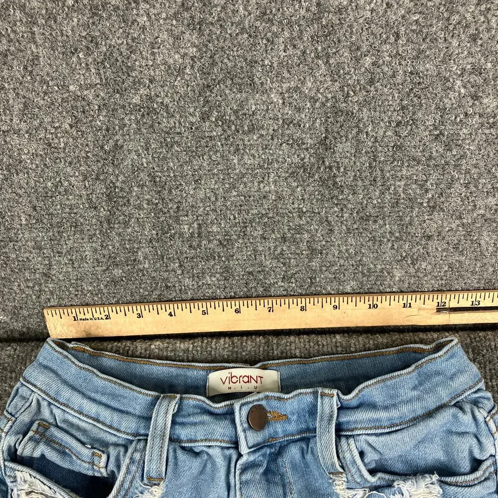 Vibrant M.I.U. Denim Girls Shorts Medium Light Wash Distressed Cutoff Frayed 24